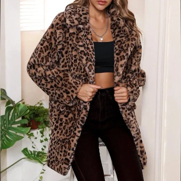 Luxe Faux Vegan Fur Leopard Print Oversized Coat Jacket - Picture 5 of 8